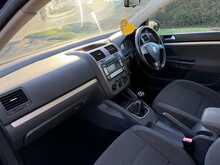 Volkswagen Golf FSI Match 