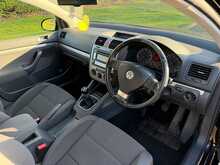 Volkswagen Golf FSI Match 