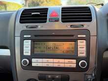 Volkswagen Golf FSI Match 