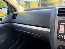 Volkswagen Golf FSI Match 