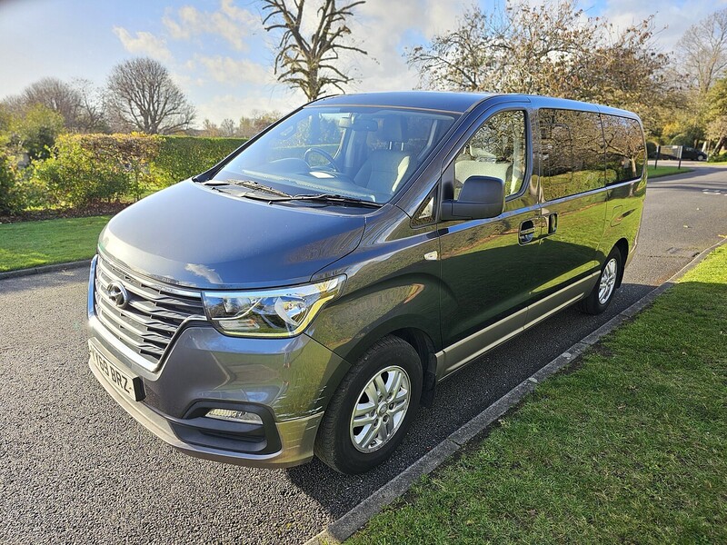 Hyundai CRDi SE Nav MPV 2.5 Manual Diesel