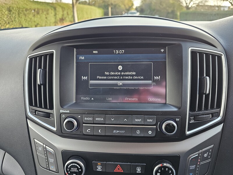 Hyundai CRDi SE Nav MPV 2.5 Manual Diesel