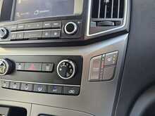 Hyundai i800 CRDi SE Nav 