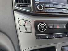 Hyundai i800 CRDi SE Nav 