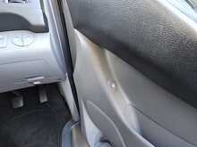 Hyundai i800 CRDi SE Nav 