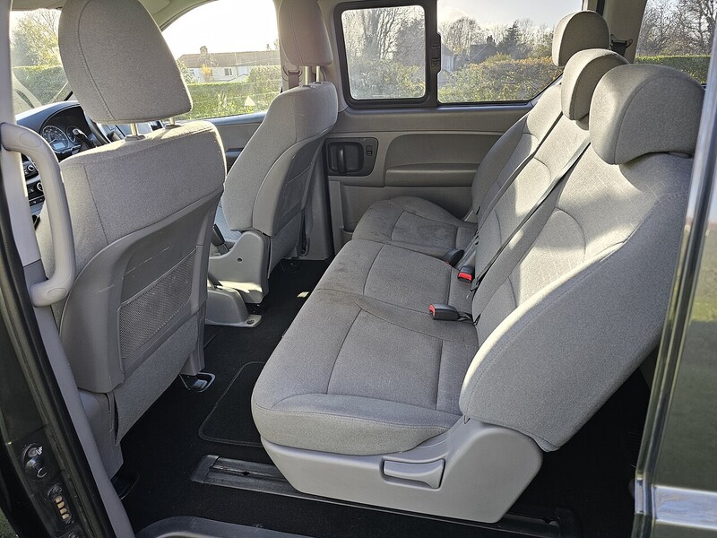 Hyundai CRDi SE Nav MPV 2.5 Manual Diesel