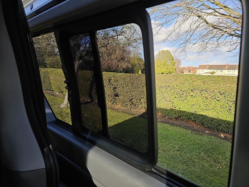 Hyundai CRDi SE Nav MPV 2.5 Manual Diesel