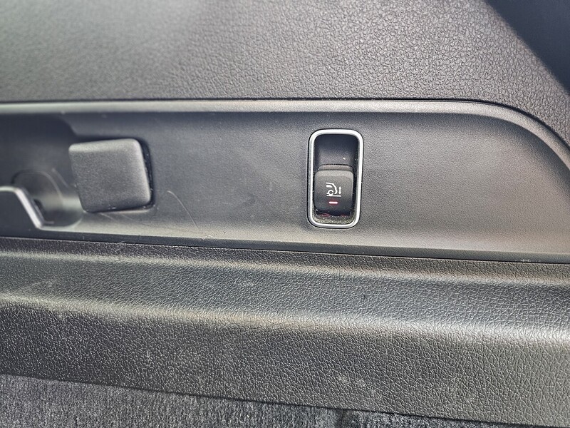 Mercedes-Benz GLE350de AMG Line SUV 2.0 Automatic Diesel Plug-in Hybrid