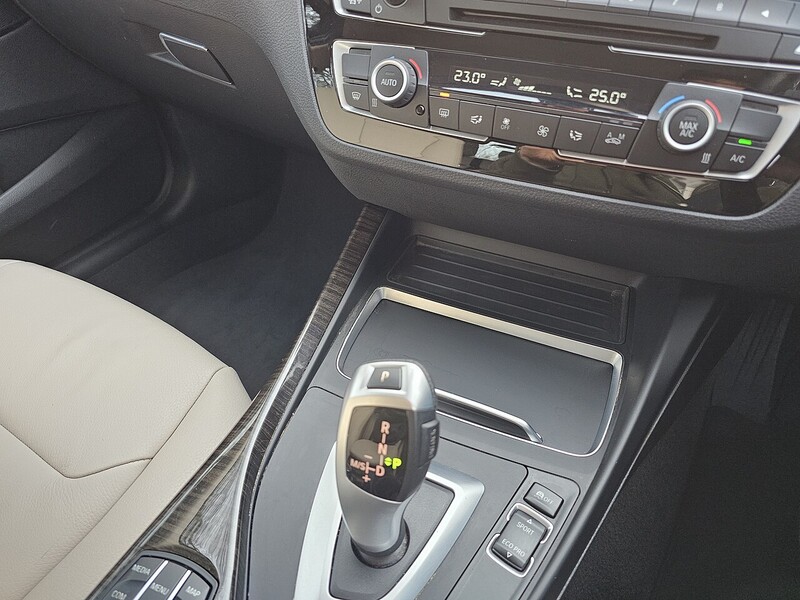 BMW 118i SE Hatchback 1.5 Automatic Petrol