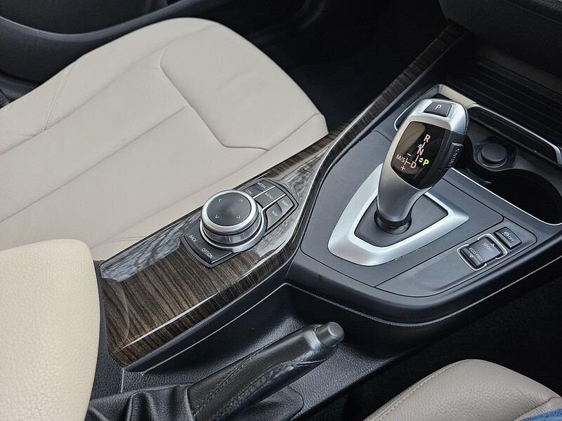 BMW 118i SE Hatchback 1.5 Automatic Petrol