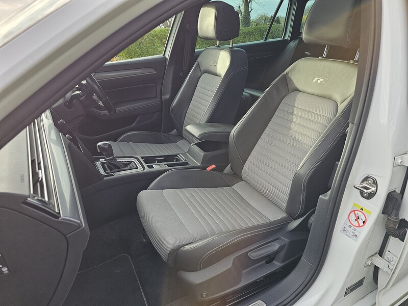 Volkswagen 1.8 TSI R-Line Estate 5dr Petrol DSG Euro 6 (s/s) (180 ps)