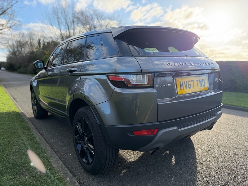 Land Rover TD4 SE Tech SUV 2.0 Automatic Diesel