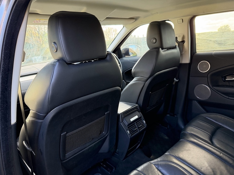 Land Rover TD4 SE Tech SUV 2.0 Automatic Diesel