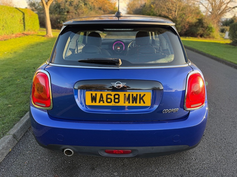 MINI Cooper Classic Hatchback 1.5 Manual Petrol