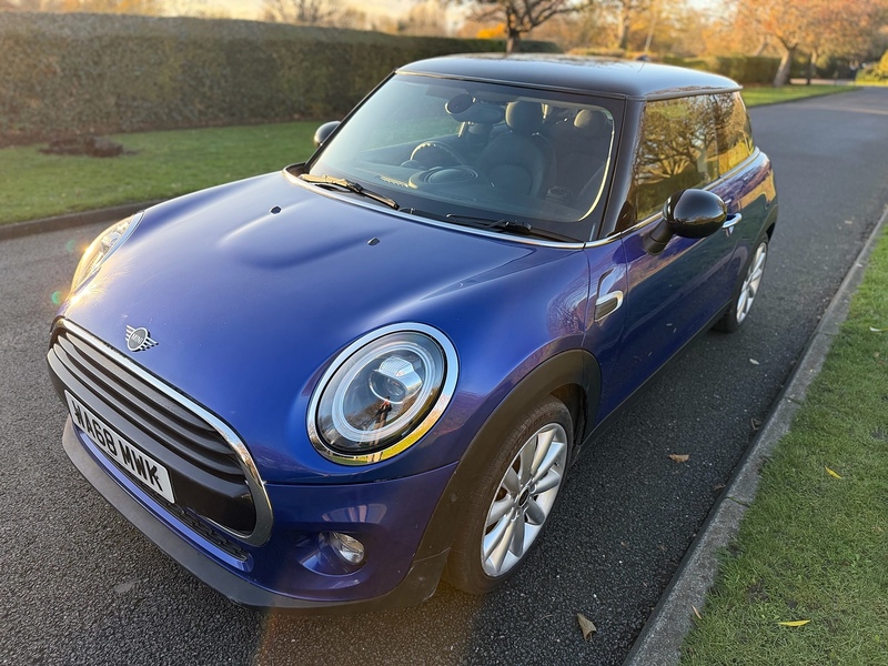 MINI Cooper Classic Hatchback 1.5 Manual Petrol