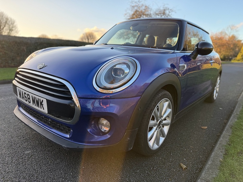 MINI Cooper Classic Hatchback 1.5 Manual Petrol