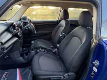 MINI Hatch Cooper Classic 