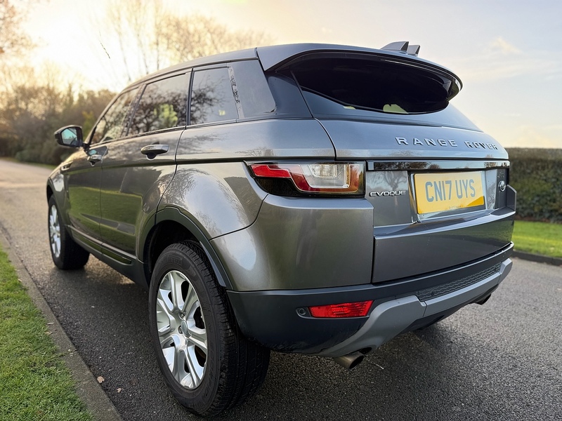 Land Rover TD4 SE Tech SUV 2.0 Manual Diesel