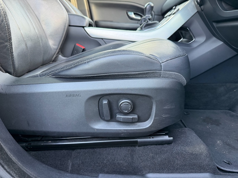 Land Rover TD4 SE Tech SUV 2.0 Manual Diesel