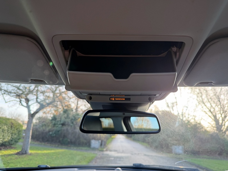 Land Rover TD4 SE Tech SUV 2.0 Manual Diesel