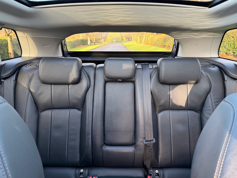 Land Rover TD4 SE Tech SUV 2.0 Manual Diesel