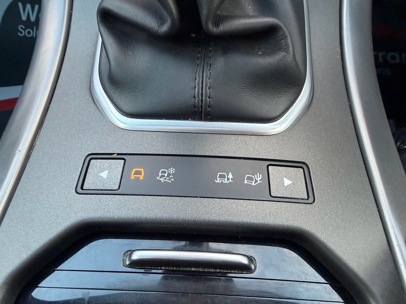 Land Rover 2.0 TD4 Landmark SUV 5dr Diesel Manual 4WD Euro 6 (s/s) (180 ps)