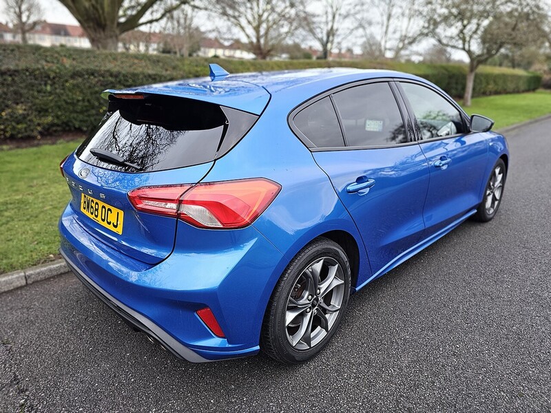 Ford T EcoBoost ST-Line Hatchback 1.0 Manual Petrol