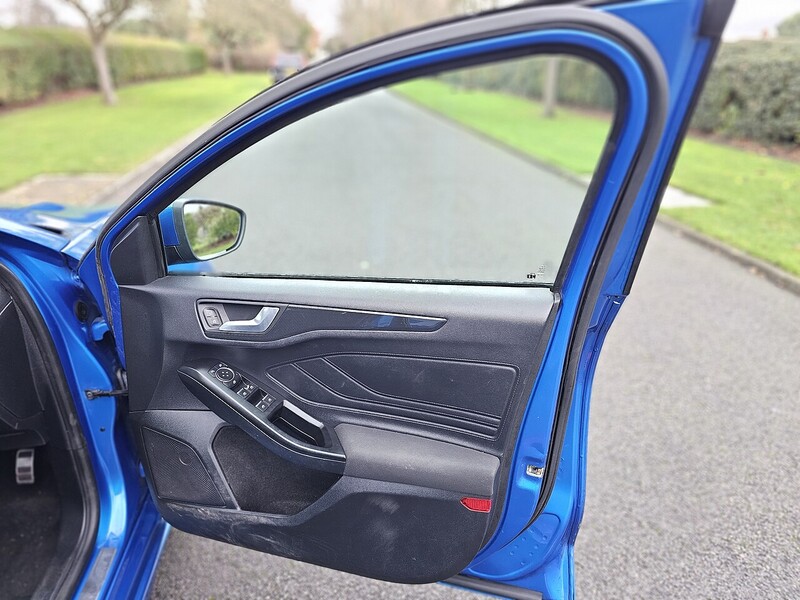 Ford T EcoBoost ST-Line Hatchback 1.0 Manual Petrol