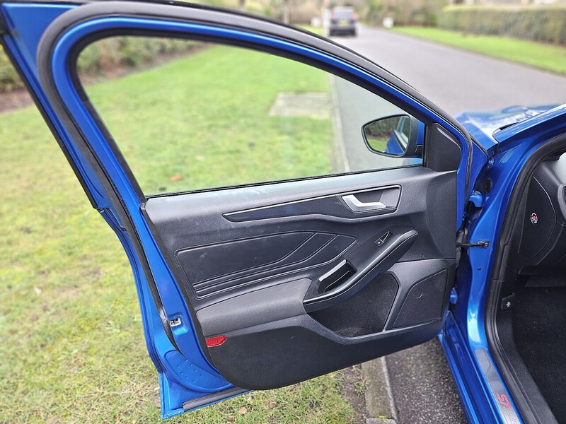 Ford T EcoBoost ST-Line Hatchback 1.0 Manual Petrol