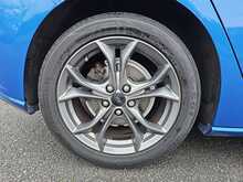 Ford Focus T EcoBoost ST-Line