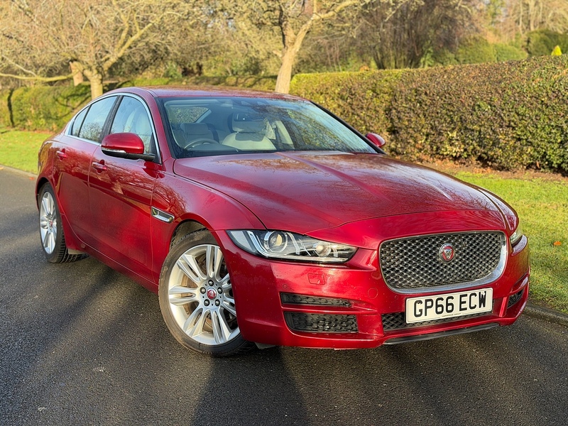 Jaguar d Portfolio Saloon 2.0 Automatic Diesel