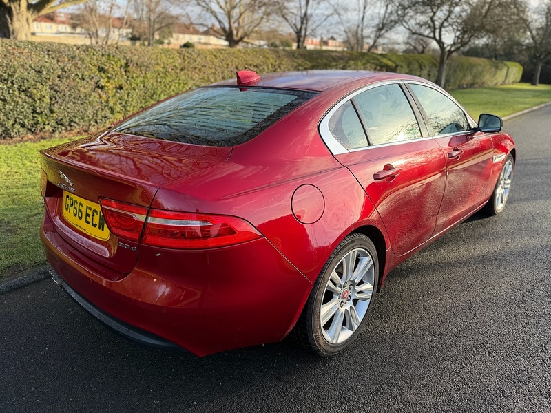 Jaguar d Portfolio Saloon 2.0 Automatic Diesel