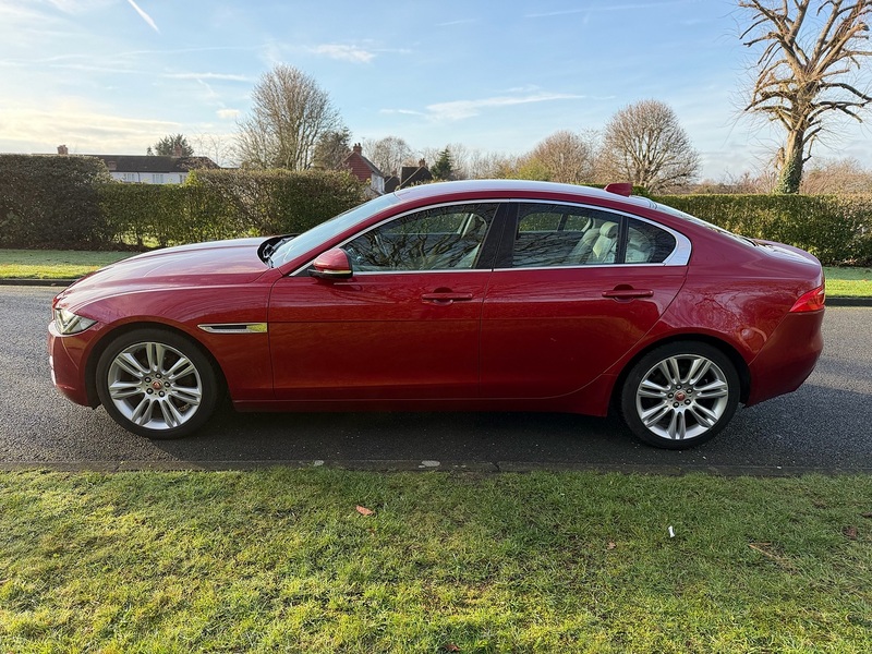 Jaguar d Portfolio Saloon 2.0 Automatic Diesel