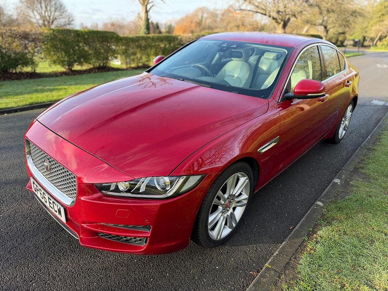 Jaguar d Portfolio Saloon 2.0 Automatic Diesel