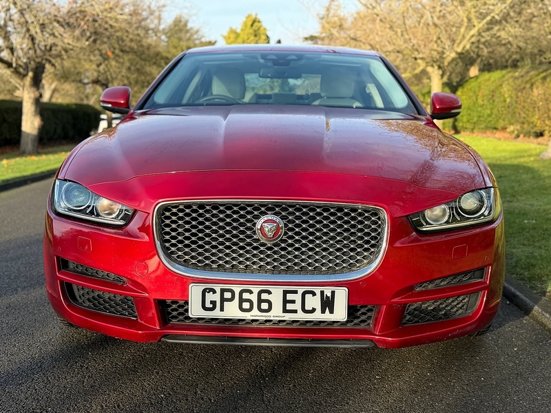 Jaguar d Portfolio Saloon 2.0 Automatic Diesel