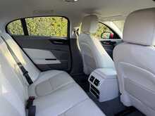 Jaguar XE d Portfolio