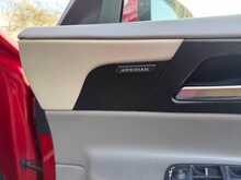 Jaguar XE d Portfolio