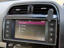 Jaguar XE d Portfolio