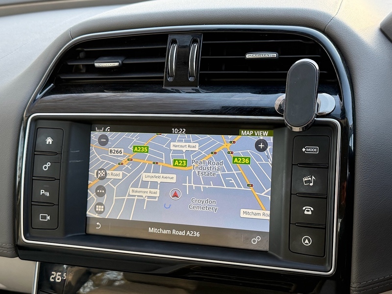 Jaguar d Portfolio Saloon 2.0 Automatic Diesel