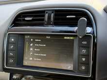 Jaguar XE d Portfolio