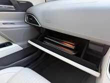 Jaguar XE d Portfolio