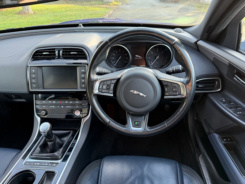 Jaguar d R-Sport Saloon 2.0 Manual Diesel