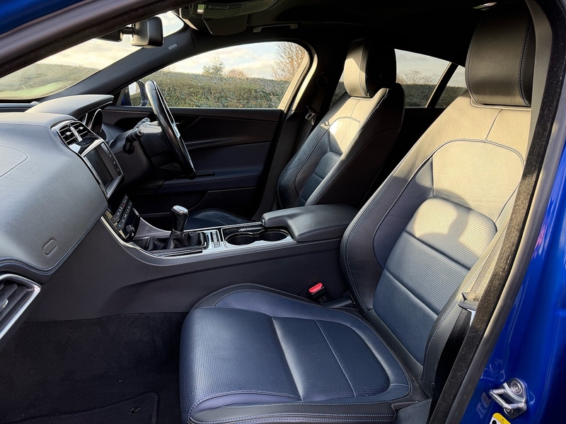 Jaguar d R-Sport Saloon 2.0 Manual Diesel