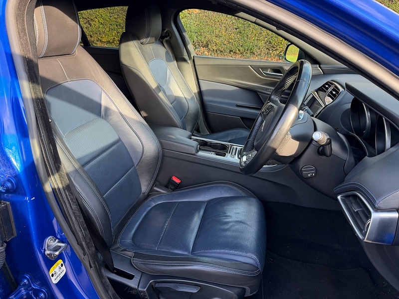 Jaguar d R-Sport Saloon 2.0 Manual Diesel