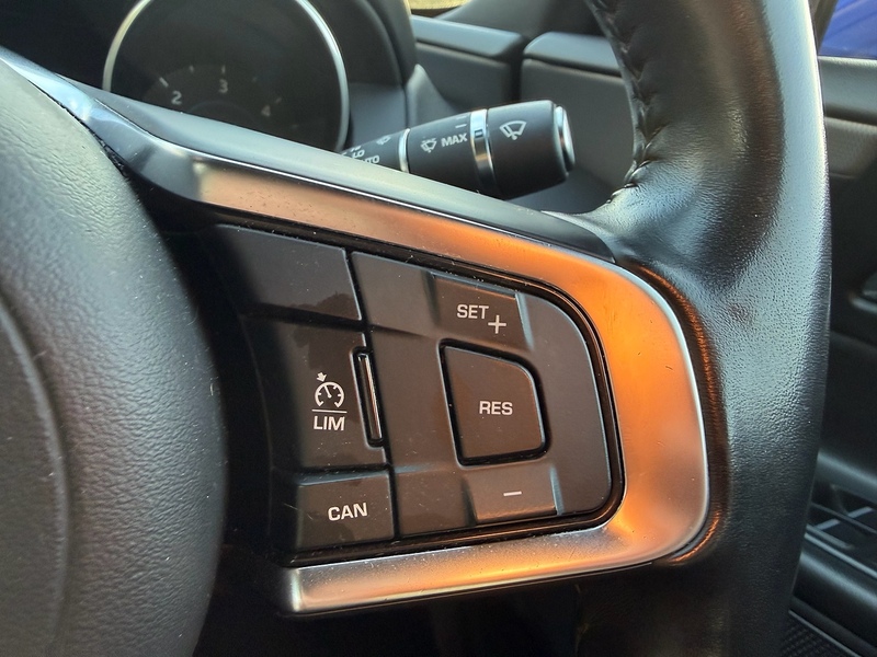 Jaguar d R-Sport Saloon 2.0 Manual Diesel