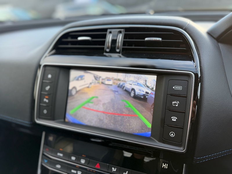 Jaguar d R-Sport Saloon 2.0 Manual Diesel