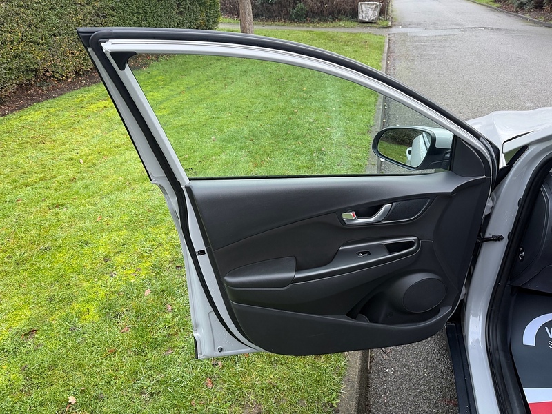 Hyundai 1.0 T-GDi MHEV SE Connect SUV 5dr Petrol Hybrid Manual Euro 6 (s/s) (120 ps)