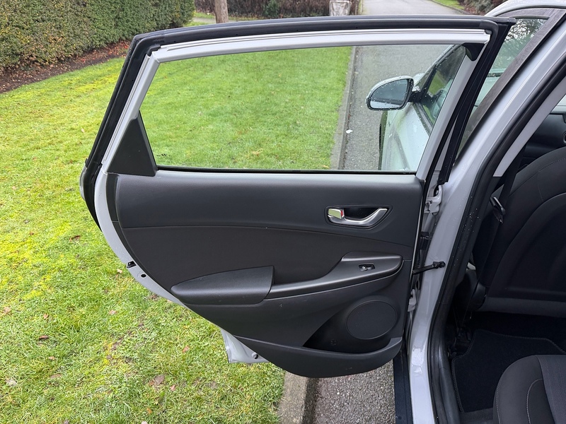 Hyundai 1.0 T-GDi MHEV SE Connect SUV 5dr Petrol Hybrid Manual Euro 6 (s/s) (120 ps)