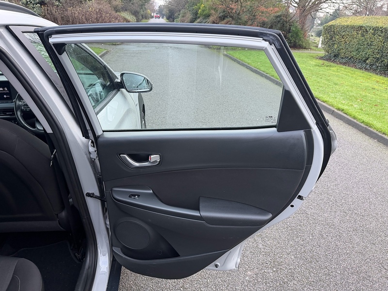 Hyundai 1.0 T-GDi MHEV SE Connect SUV 5dr Petrol Hybrid Manual Euro 6 (s/s) (120 ps)