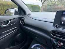 Hyundai KONA T-GDi MHEV SE Connect